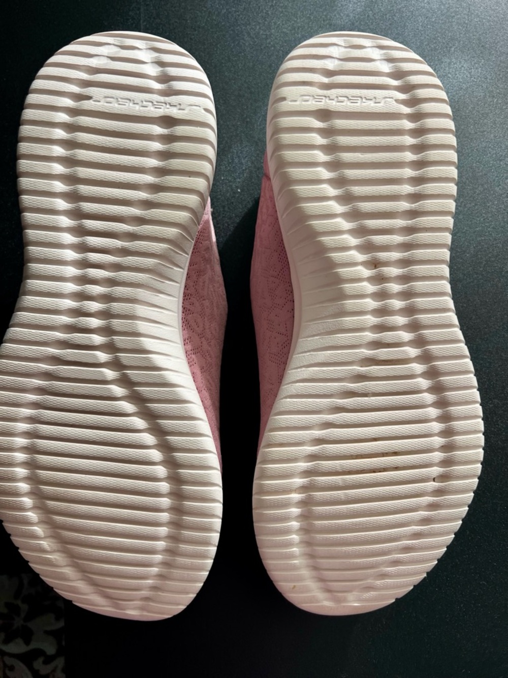 Skechers Women's Slip-On Sneakers in Dusty Rose Pink 8.5 - Picture 6 of 7